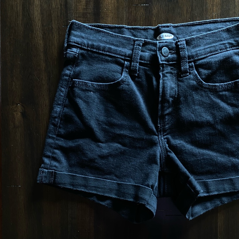 Black old navy high waisted shorts